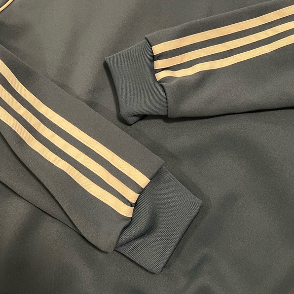 Adidas Set - Picture 5 of 15